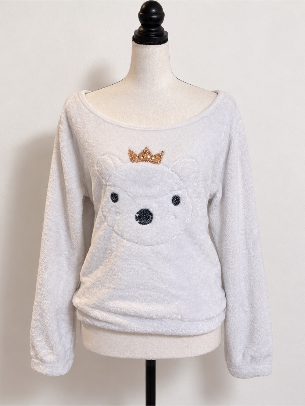 Women’s kidcore white Sequin polar Bear pajama top -XS